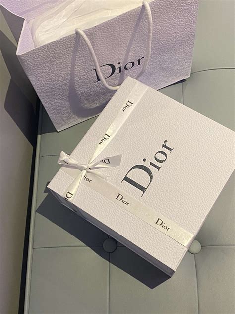 dior packaging velvet